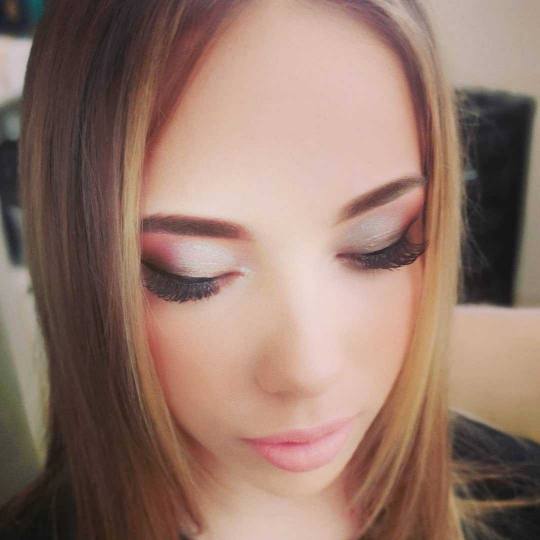Bibi beauty centar #beograd Svečane i frizure za svadbu Profesionalno šminkanje + svečana frizura