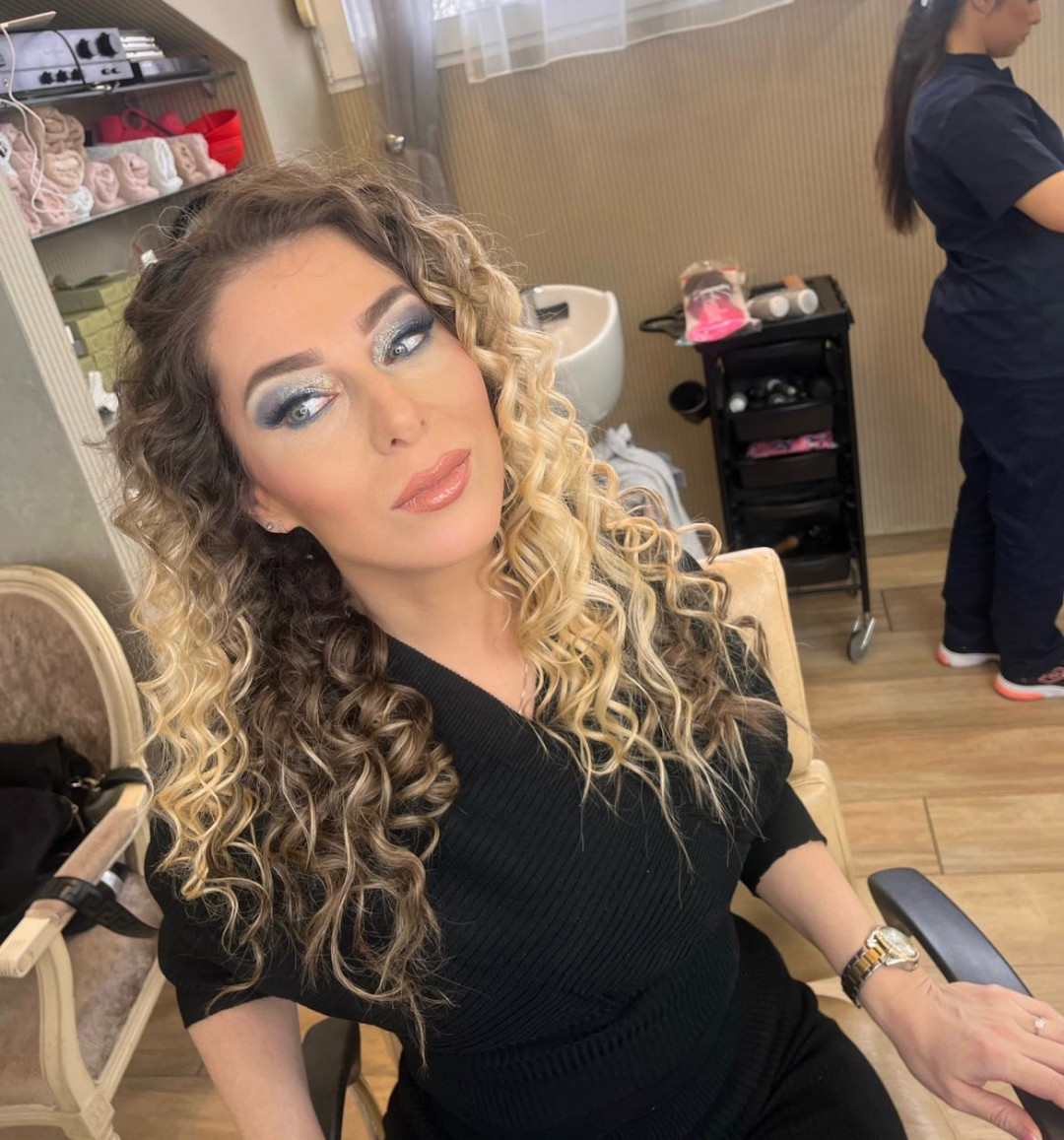 Bibi beauty centar #beograd Make-up / šminkanje Profesionalno šminkanje + veštačke trepavice + svečana frizura