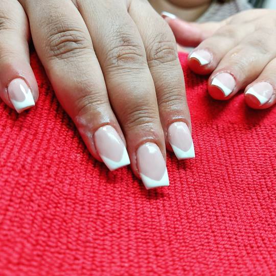 Topaz Beauty #beograd Izlivanje noktiju Izlivanje noktiju Izlivanje noktiju gelom - S dužina