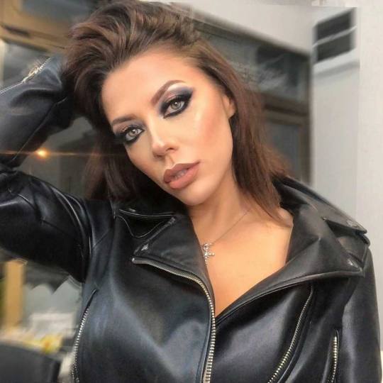 Sensus #beograd Make-up / šminkanje Profesionalno šminkanje + veštačke trepavice