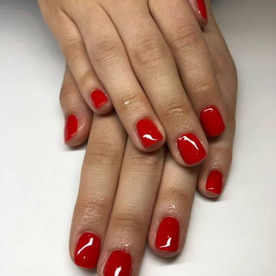 Mademoiselle Beauty #beograd Gel lak Gel lak - ruke sa aparatnim manikirom
