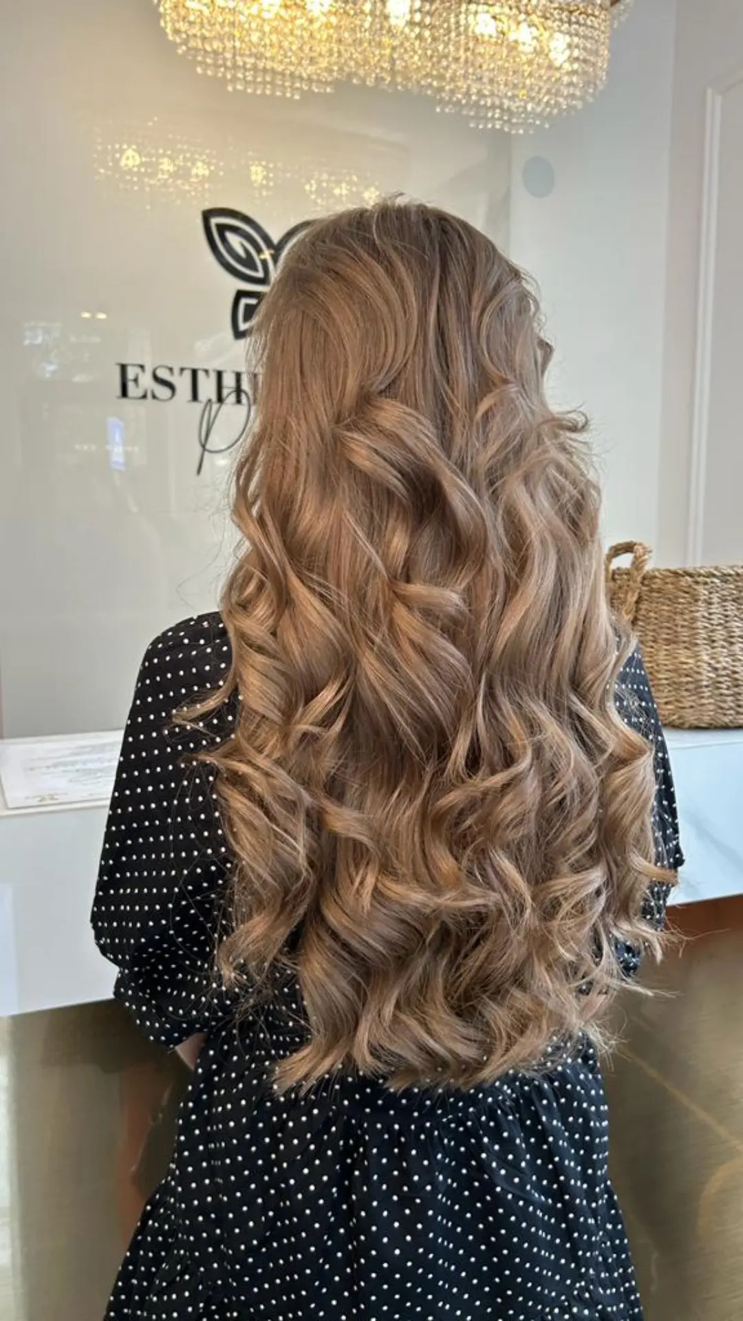 Esthetique Privé #beograd Uvijanje, lokne i talasi Hollywood talasi - ekstra duga kosa