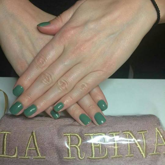 La Reina #beograd Gel lak Gel lak - ruke + noge
