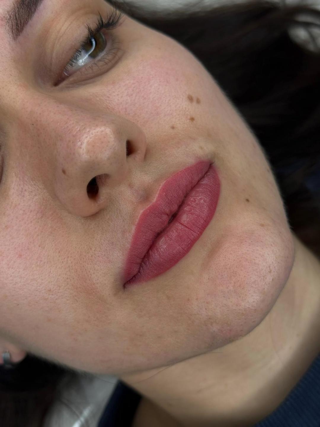 Trajna šminka usana - Claire, Beograd Trajna šminka Lice Trajna šminka, Beograd, Vračar, Čubura, Crveni krst