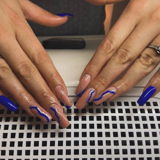 Bellza Beauty Studio #krusevac Izlivanje noktiju Izlivanje noktiju gelom - L dužina