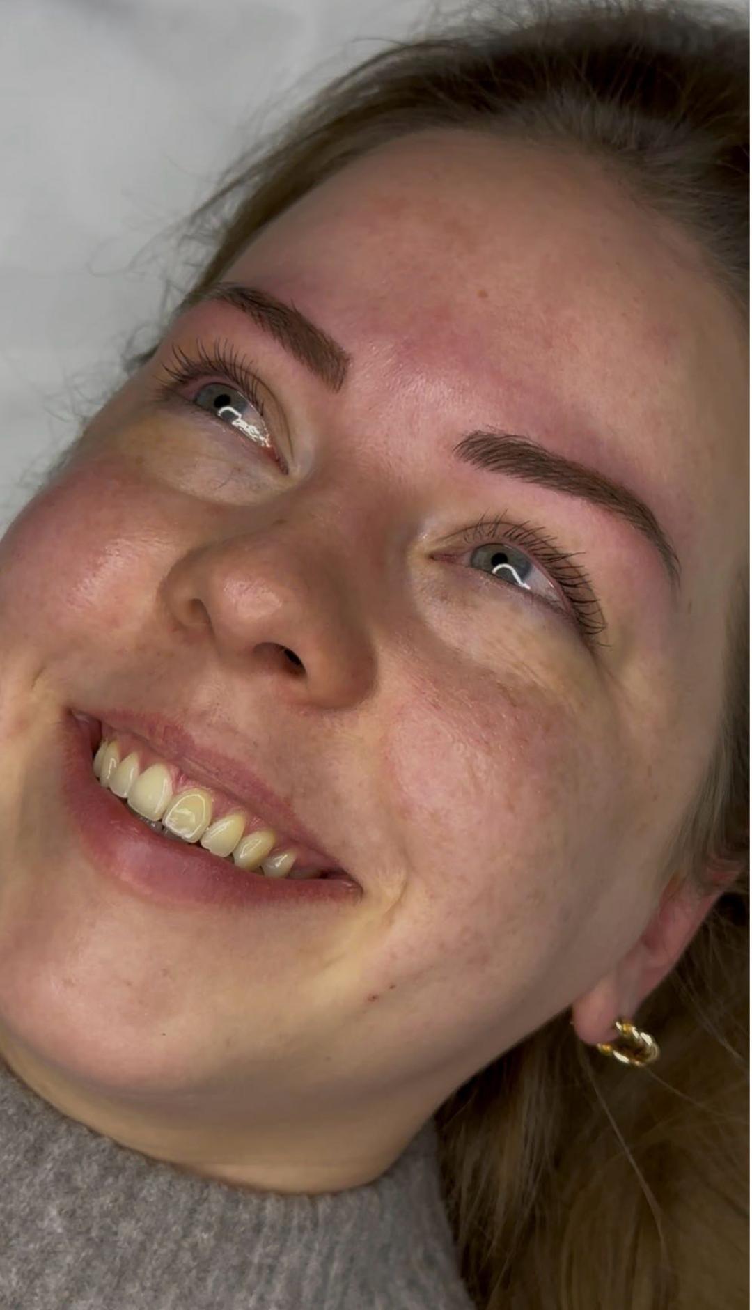 Trajna šminka obrva - prirodna tehnika iscrtavanja dlačica - AmiSo Beauty Studio, Novi Sad Trajna šminka Lice Trajna šminka, Novi Sad, Centar - Stari grad