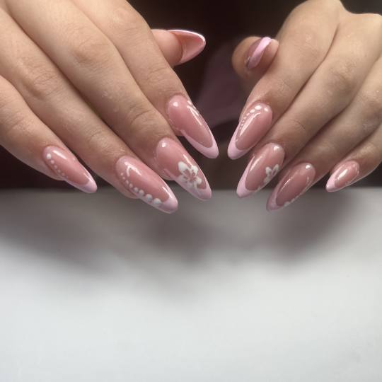 Kokilie Beauty Studio #novisad Ojačavanje noktiju Izlivanje dugih noktiju