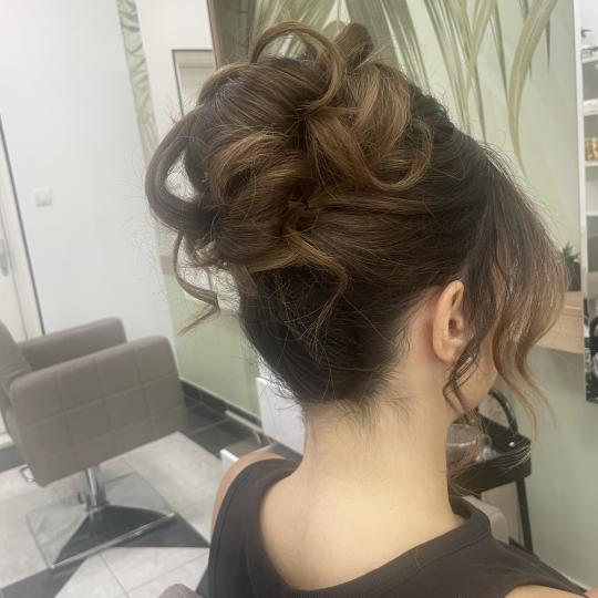 BeautyFull Studio Lepote #novisad Svečane i frizure za svadbu Svečana frizura - duga kosa