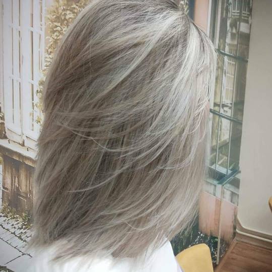 Hair by Silvy #beograd Pramenovi Pramenovi, toner i feniranje na ravno Pramenovi na foliju + toniran