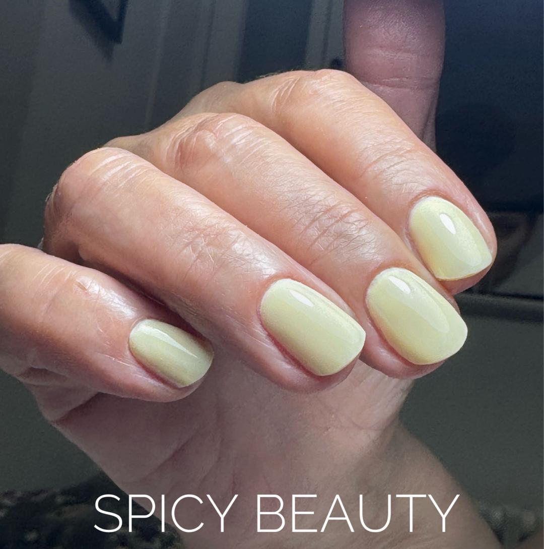 Spicy beauty #beograd Ojačavanje noktiju Ojačavanje noktiju rubber bazom - S dužina