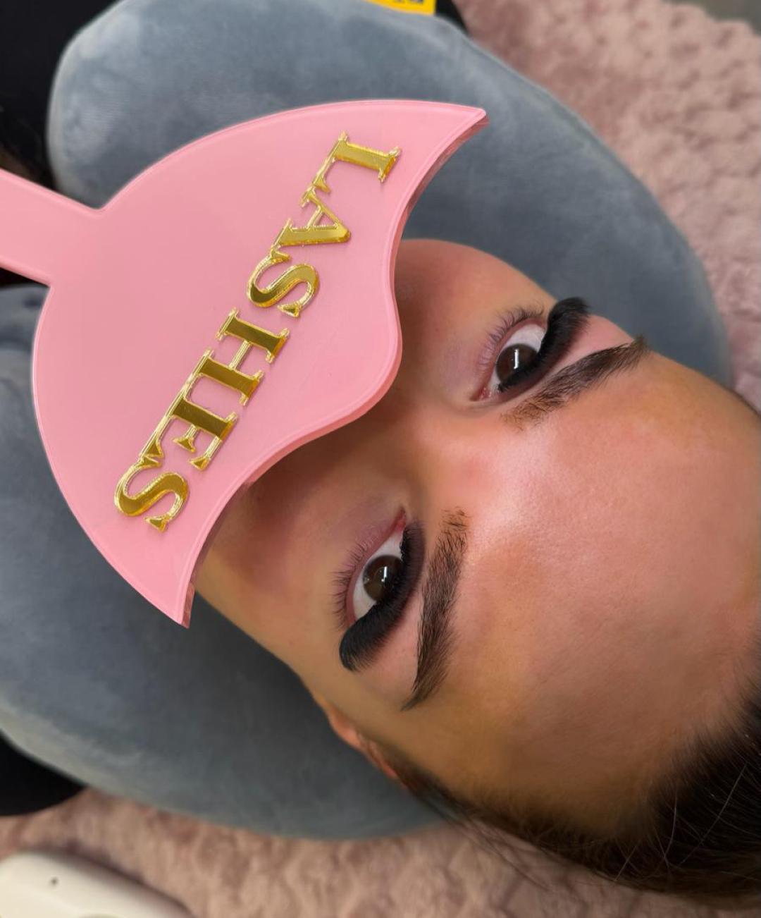 Nadogradnja trepavica - kašmir 6D - MV Studio, Beograd Nadogradnja trepavica Lice Nadogradnja trepavica, Beograd, Vračar, Čubura, Crveni krst