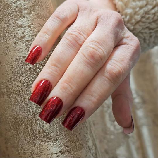 Elegance Touch #beograd Manikir Korekcija/Izlivanje noktiju gelom - M dužina noktiju + frenč/boja/