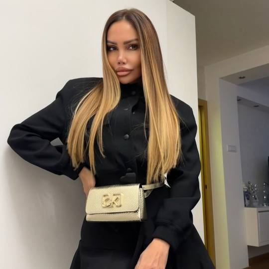 Mia bella beauty #novisad Nadogradnja kose Nadogradnja kose - 50 cm Prirodan izgled extenzija duzine