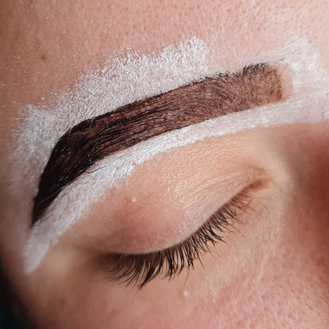 Oblikovanje obrva pincetom + farbanje obrva kanom - Right Beauty, Beograd Obrve Lice Obrve, Beograd, Centar, Stari grad, Dorćol