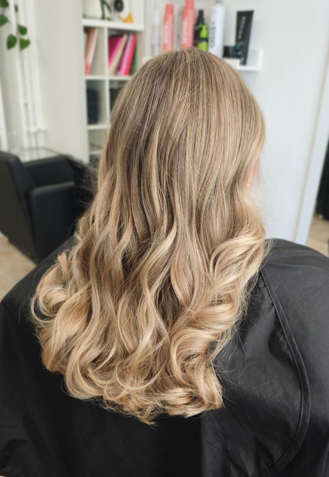 Blond tehnike cele dužine - duga kosa - Kotenkova Studio & Education, Beograd Pramenovi Frizerski saloni Pramenovi, Beograd, Vukov spomenik, Đeram