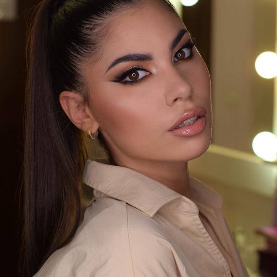 Ivana Vit #beograd Make-up / šminkanje Profesionalno šminkanje za apsolventsko veče Ajlajner i nu