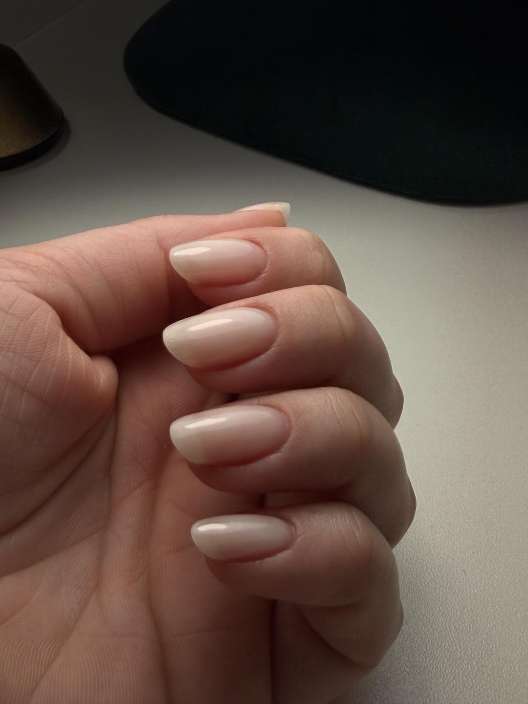 Teodora’s nails #beograd Izlivanje noktiju Izlivanje noktiju gelom - S dužina