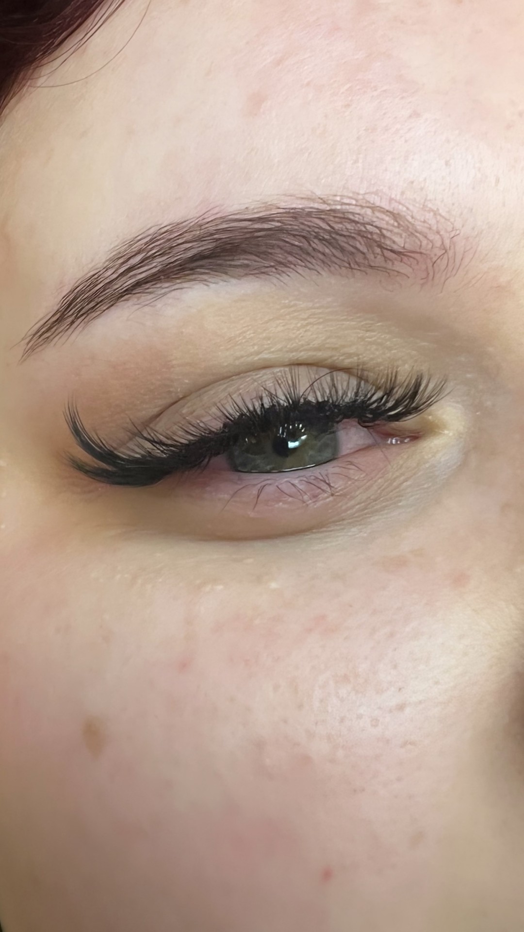 Grkinja Beauty Studio #krusevac Nadogradnja trepavica Nadogradnja svilenih trepavica 5D / 6D - ruski volumen