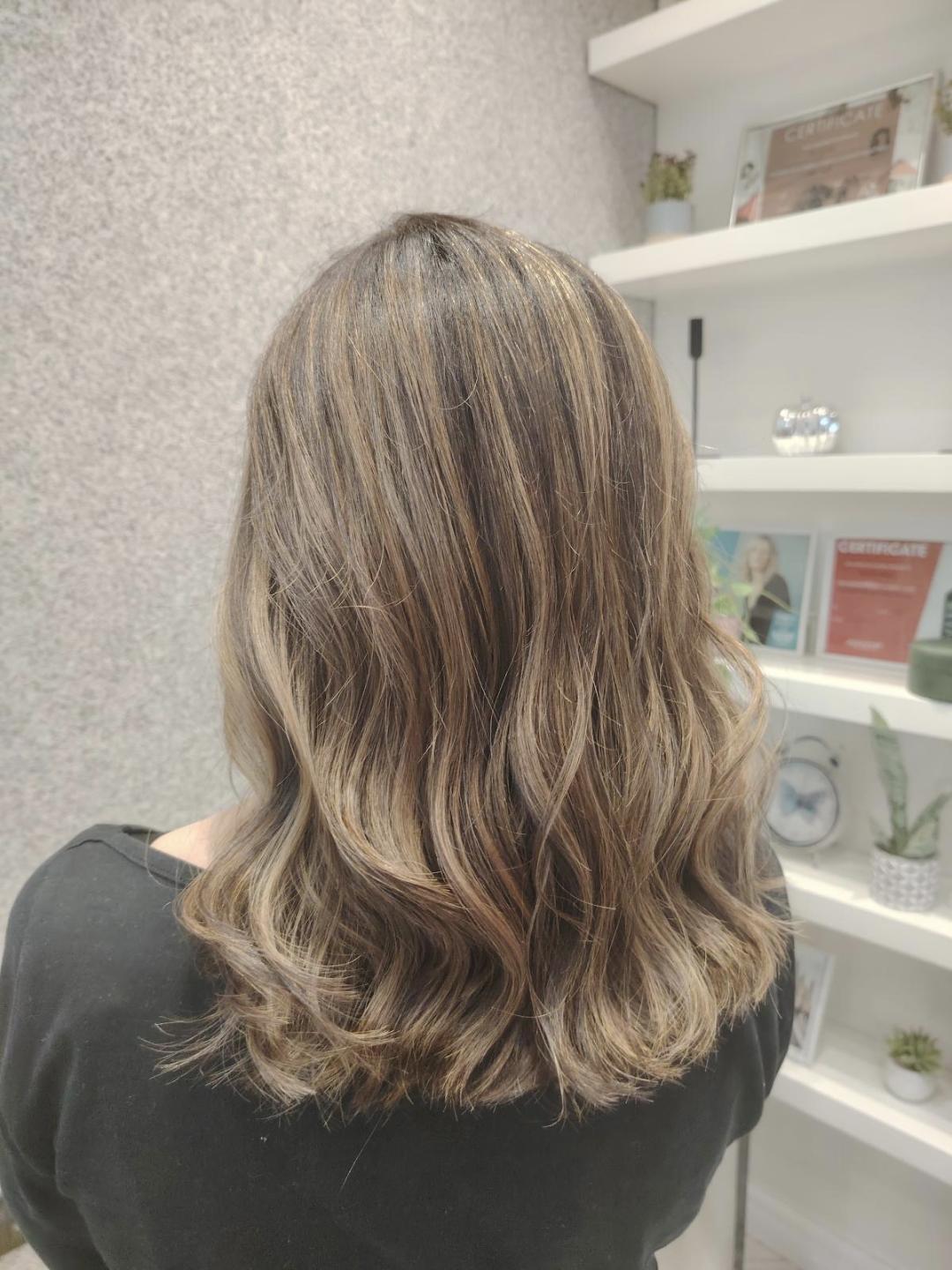 In line 1 #pancevo Pramenovi Pramenovi na foliju - kosa srednje dužine