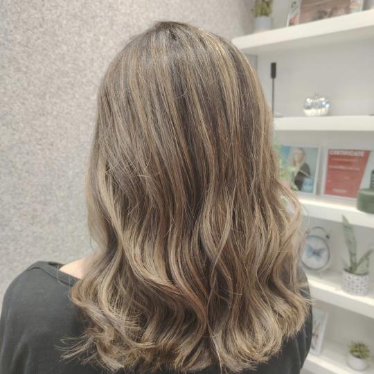 In line 1 #pancevo Pramenovi Pramenovi na foliju - kosa srednje dužine