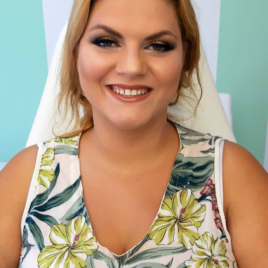 Albina Unisex Studio Lepote #temerin Make-up / šminkanje Profesionalno šminkanje + veštačke trep