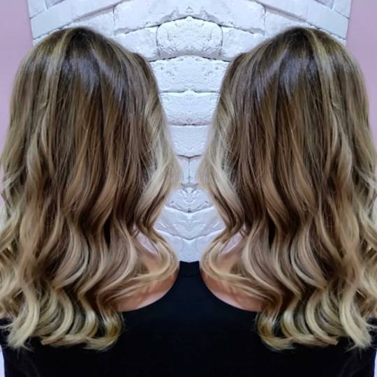 Express Beauty #beograd Feniranje i stilizovanje Feniranje na ravno / talase - extra duga kosa Fenir