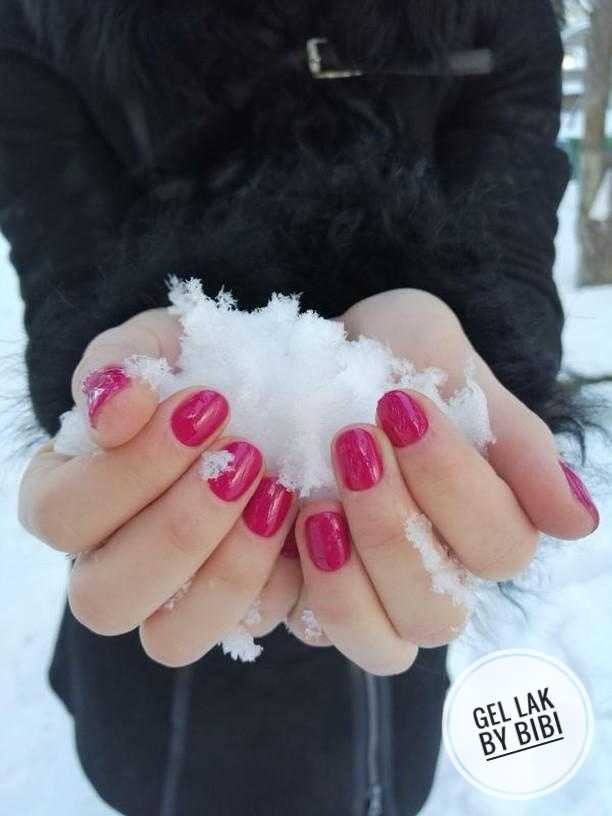 Ojačavanje prirodnih noktiju gelom - Bibi beauty centar, Beograd Manikir Nokti Manikir, Beograd, Banovo brdo