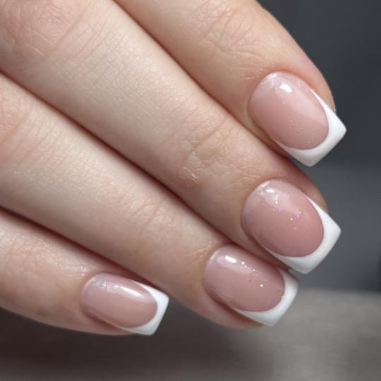 Del Art L #beograd Korekcija noktiju Korekcija noktiju + french - M dužina