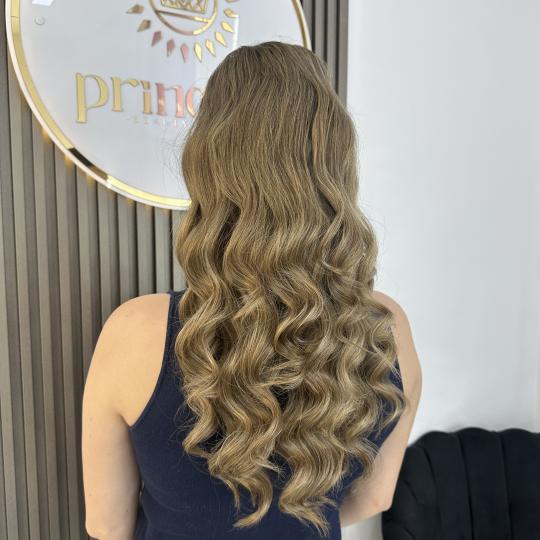Princess beauty #nis Farbanje kose Svečana frizura talasi - duga kosa