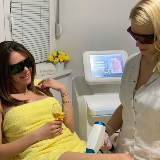 Krasiva 2 #beograd Laserska epilacija Laserska epilacija celih nogu + brazilska epilacija - za dame