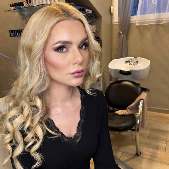 Bibi beauty centar #beograd Make-up / šminkanje Profesionalno šminkanje + veštačke trepavice fri