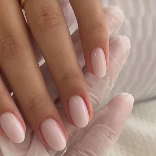 L’Avenue #beograd Ojačavanje noktiju Ojačavanje noktiju rubber bazom