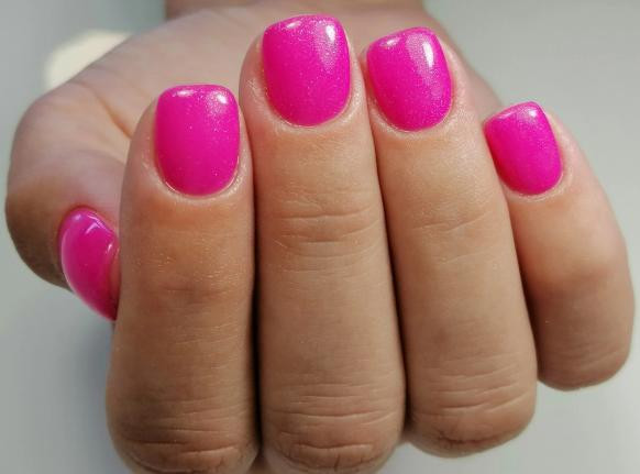 Nail office - TC BIG Rakovica #beograd Korekcija noktiju Korekcija noktiju gelom + boja - S dužina