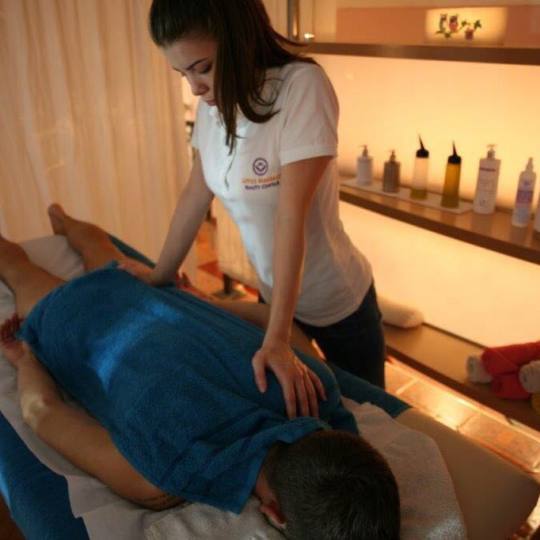 Lotus Massage #beograd Tretmani tela Istezanje celog tela Strečing Strečing je oblik fizičke vež