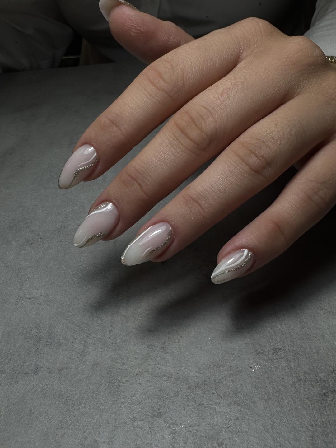 Korekcija izlivanja noktiju gelom - M dužina - Elle beauty center, Novi Sad Izlivanje noktiju Nokti Izlivanje noktiju, Novi Sad, Grbavica, Liman, Adamićevo