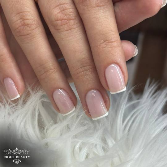 Right Beauty #beograd Gel lak Manikir + gel lak