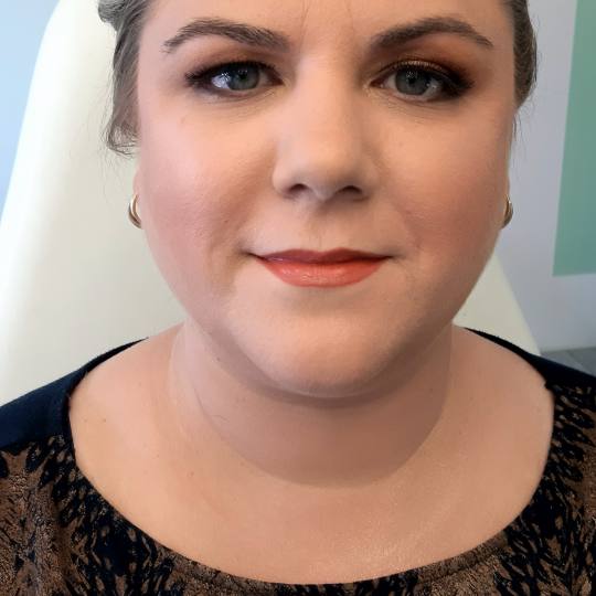 Albina Unisex Studio Lepote #temerin Make-up / šminkanje Profesionalno šminkanje + veštačke trep