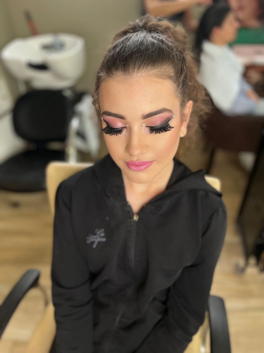Bibi beauty centar #beograd Make-up / šminkanje Profesionalno šminkanje + veštačke trepavice