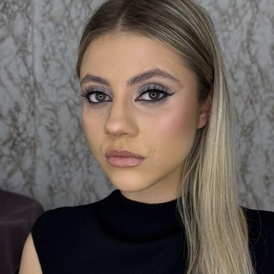 Makeup by Svetlana Knežević #novisad Make-up / šminkanje Profesionalno šminkanje + veštačke tr