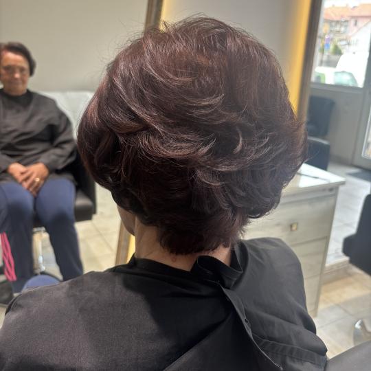 Atelier Kat #beograd Estetski pedikir Farbanje izrastka, šišanje i feniranje-svih dužina