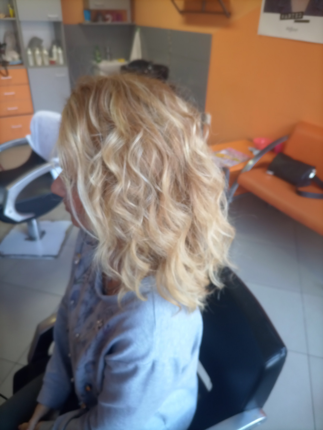 Pramenovi - kosa srednje dužine - Sv. Mina, Beograd Ombre, sombre, balayage Frizerski saloni Ombre, sombre, balayage, Beograd, Bežanijska kosa, Bežanija, Ledine, Surčin