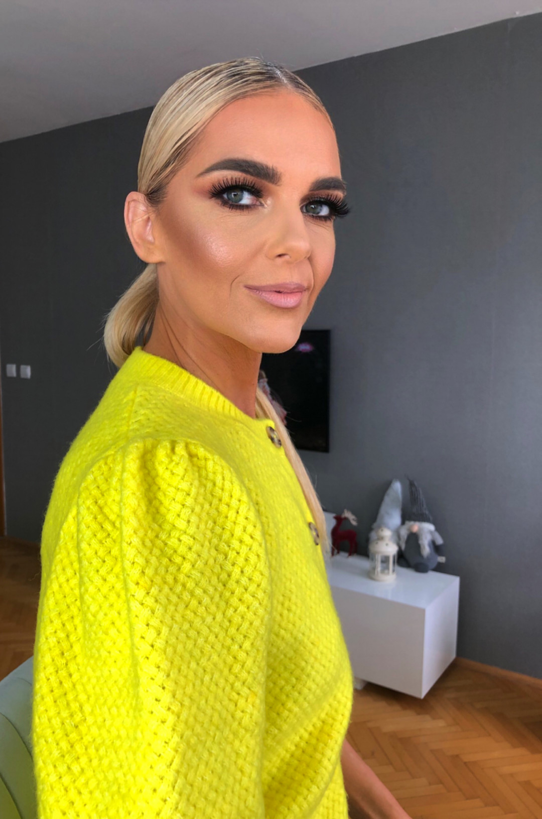 Monami beauty #beograd Make-up / šminkanje Profesionalno šminkanje + veštačke trepavice