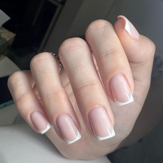 Spicy beauty #beograd Ojačavanje noktiju Ojačavanje noktiju rubber bazom - S dužina