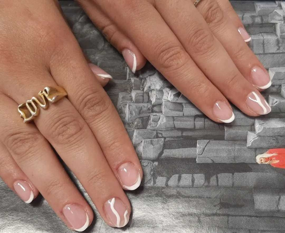 Felicita #beograd Gel lak Manikir + gel lak - french
