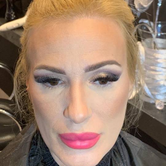 Beauty Queen Deluxe #beograd Make-up / šminkanje Profesionalno šminkanje + veštačke trepavice