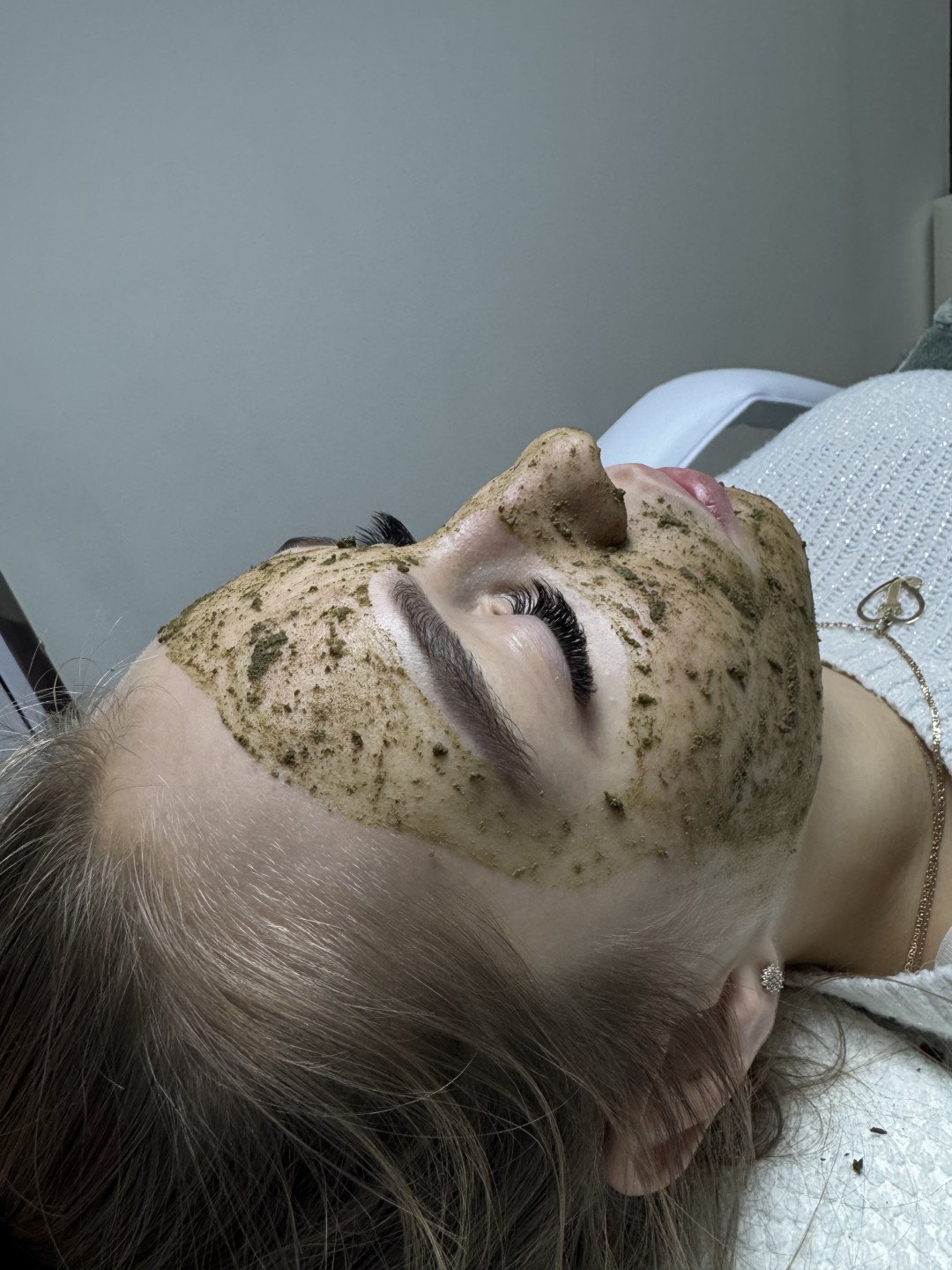 Estetski centar Đina #beograd Tretman lica Fitopiling lica