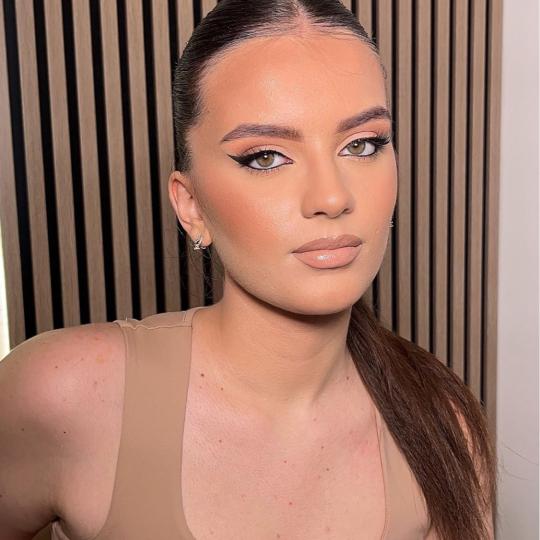 Vanilla Beauty Concept #beograd Make-up / šminkanje Profesionalno šminkanje - klasično šminkanje