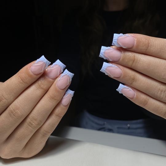 Beautopia #beograd Izlivanje noktiju Izlivanje noktiju gelom - S dužina