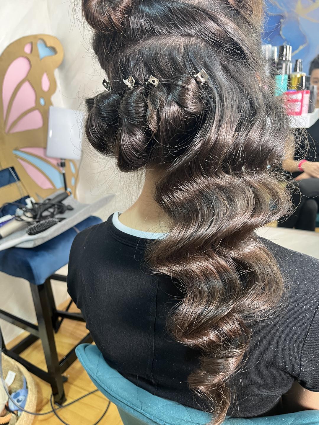 Golden beauty by Mimi #nis Uvijanje, lokne i talasi Talasi na presu - duga kosa