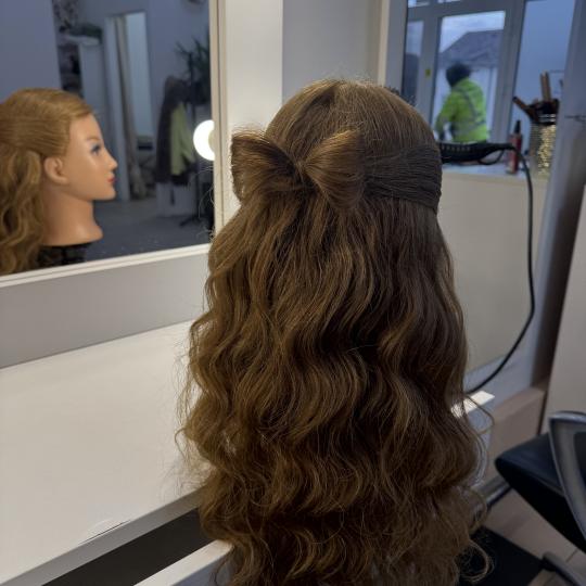 Arlina - Kovilj #novisad Svečane i frizure za svadbu Svečana frizura - jednostavna ✨ SVEČANA FR